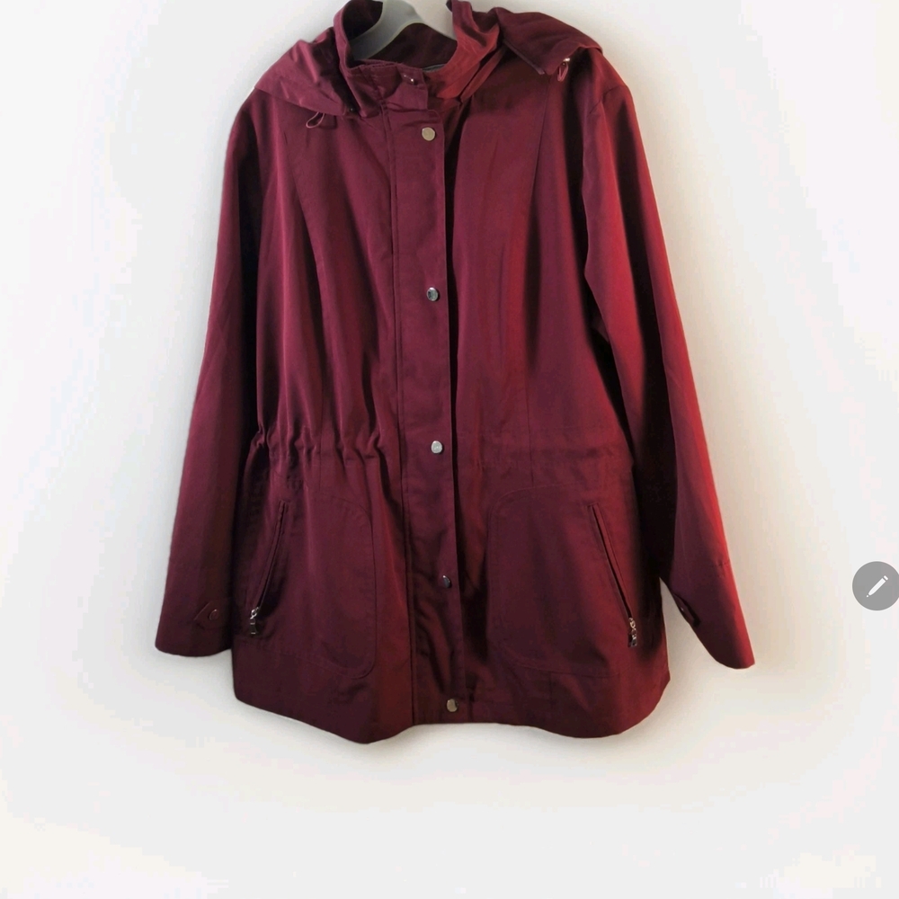 London Fog Women's Burgundy Hooded Jacket Size XL